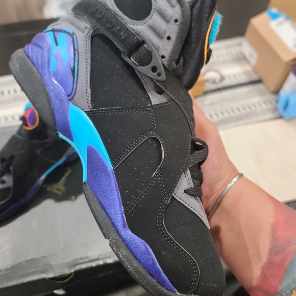 Jordan 8 - Picture 3 of 7